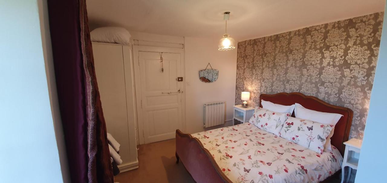 Bed and Breakfast Wisteria House Chanteloup  Екстер'єр фото