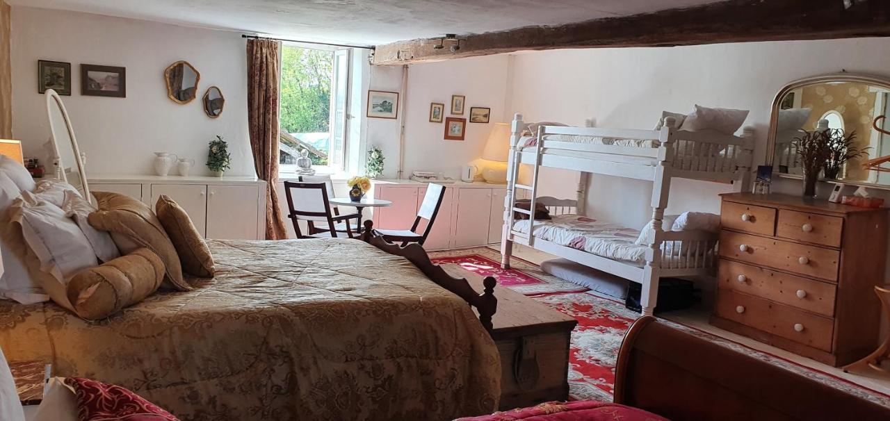 Bed and Breakfast Wisteria House Chanteloup  Екстер'єр фото