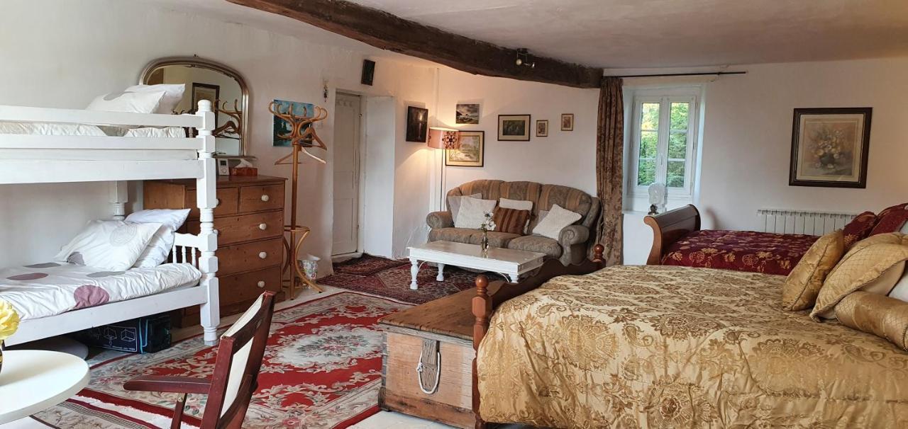 Bed and Breakfast Wisteria House Chanteloup  Екстер'єр фото