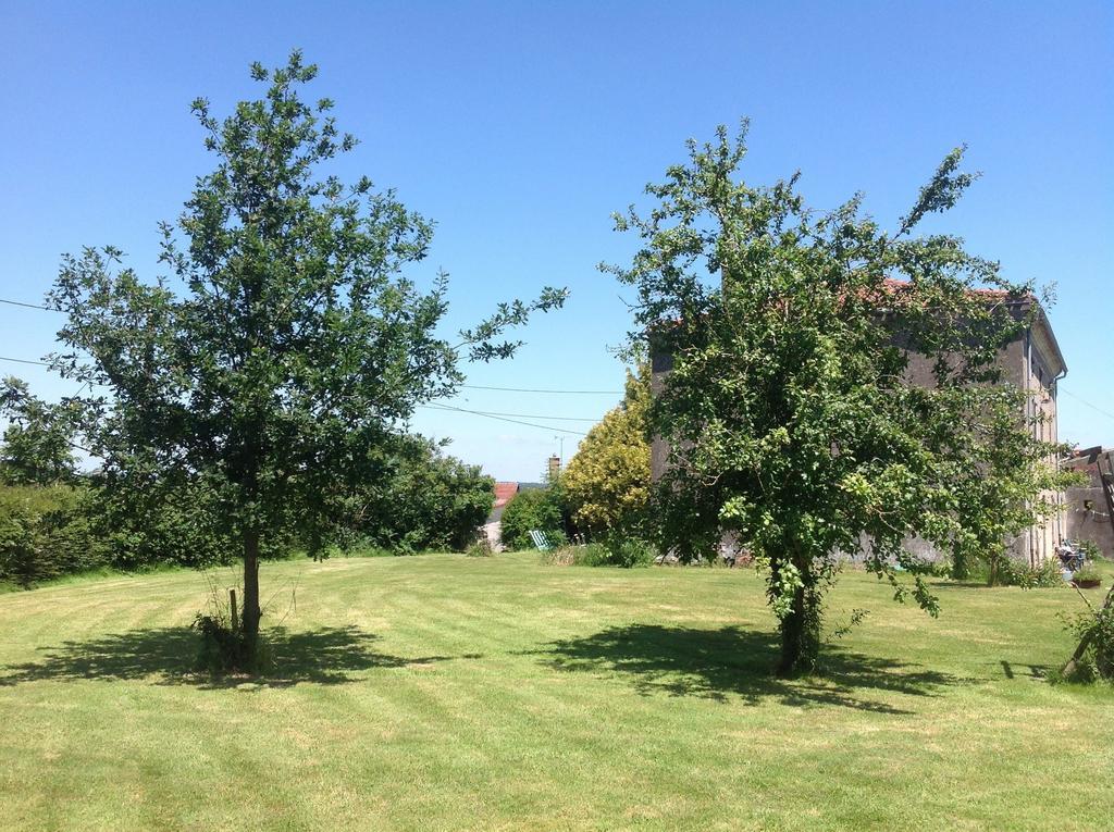 Bed and Breakfast Wisteria House Chanteloup  Екстер'єр фото