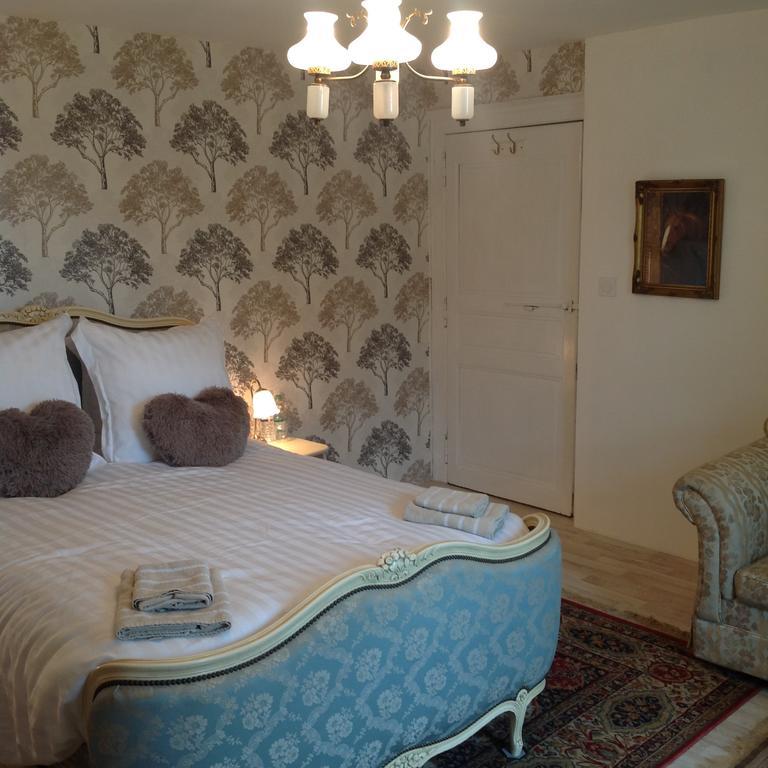 Bed and Breakfast Wisteria House Chanteloup  Екстер'єр фото